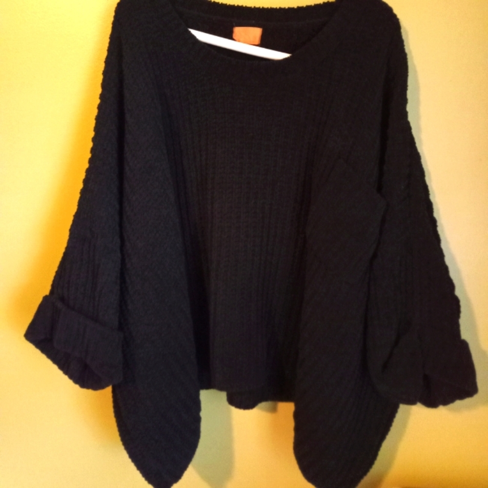 POL Women's Black Knitted Sweater Size Medium